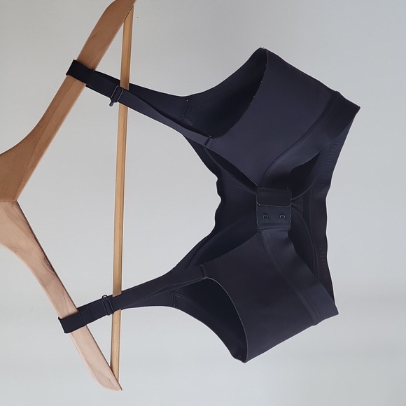 Lululemon Sports Top 2 - Picture 4 of 7